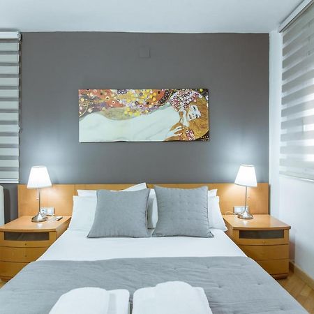 Two Bedroom Townhouse Within 10Min Walk From Beach Barcelona Buitenkant foto