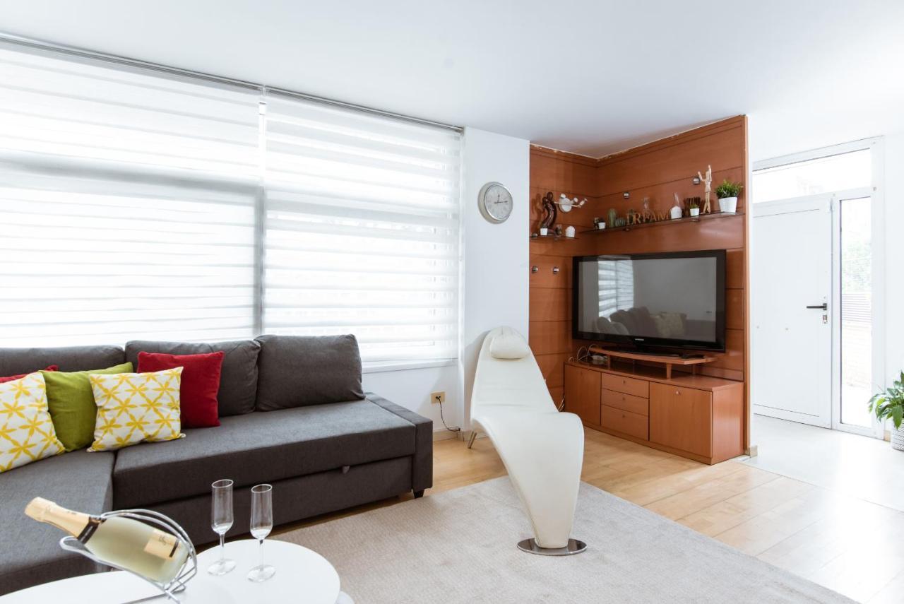 Two Bedroom Townhouse Within 10Min Walk From Beach Barcelona Buitenkant foto