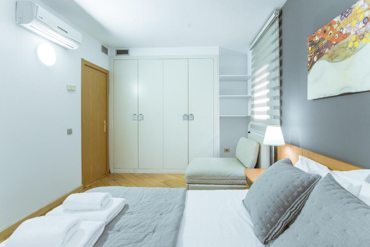 Two Bedroom Townhouse Within 10Min Walk From Beach Barcelona Buitenkant foto