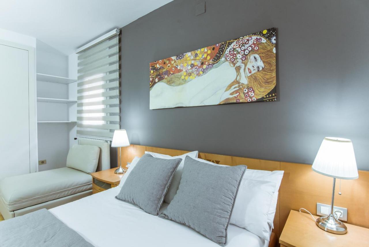 Two Bedroom Townhouse Within 10Min Walk From Beach Barcelona Buitenkant foto
