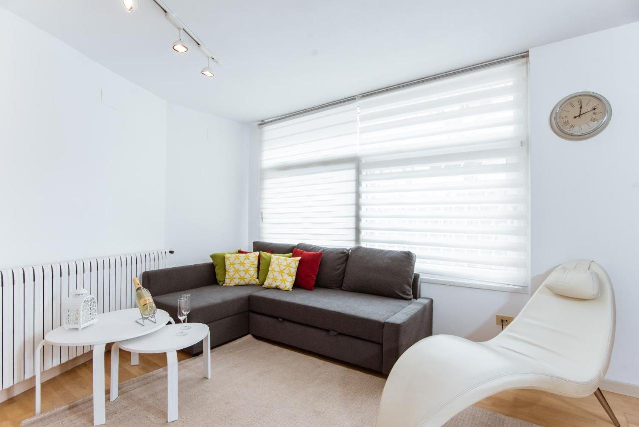 Two Bedroom Townhouse Within 10Min Walk From Beach Barcelona Buitenkant foto