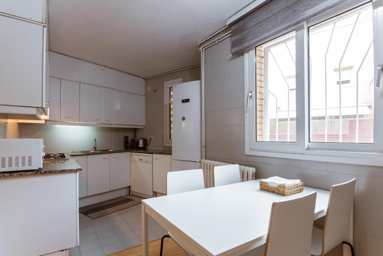 Two Bedroom Townhouse Within 10Min Walk From Beach Barcelona Buitenkant foto